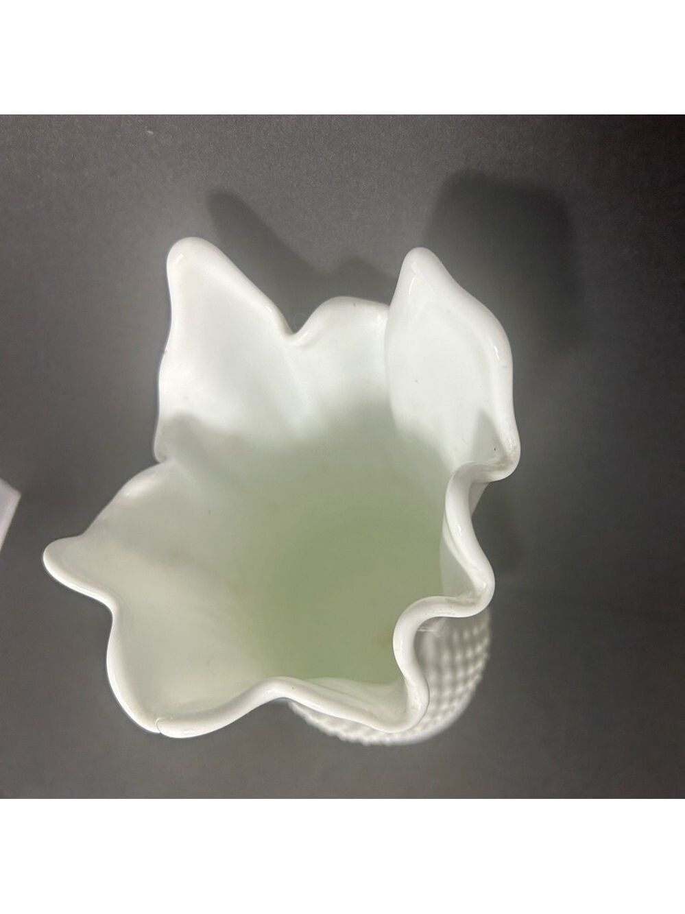 Vintage Large Fenton Hobnail Swung Vase White - Picture 4 of 5
